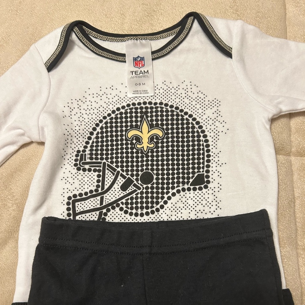 NFL Saints Onesie With Pants NWOT - Picture 6 of 7